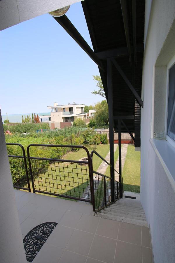 Villa Nefelejcs Zamárdi Exterior foto